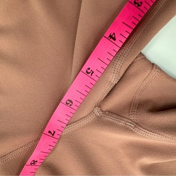 Fabletics PureLuxe Light Pink Crossover Waistband Biker Shorts Size L - Picture 10 of 10